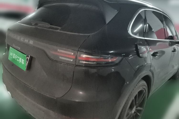 Used Porsche Cayenne 2019 Cayenne 3.0T Rear Right 45 Deg
