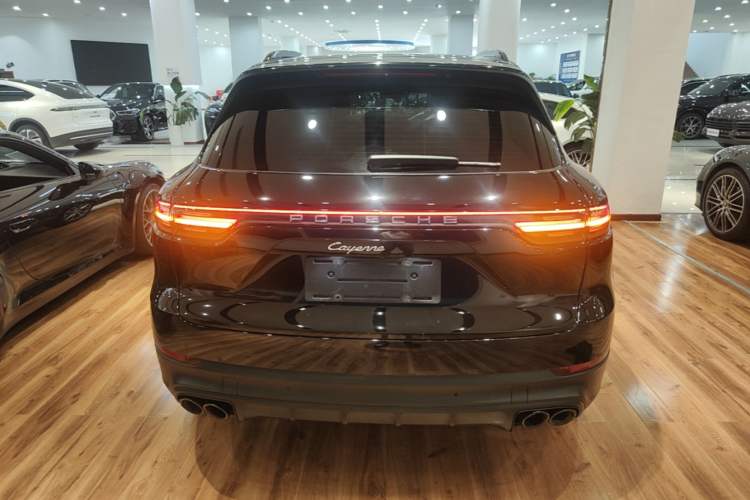 Used Porsche Cayenne 2019 Cayenne 3.0T Rear