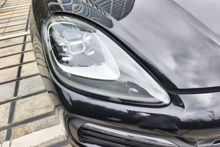 Used Porsche Cayenne 2019 Cayenne Coupé 3.0T Right Front Headlight