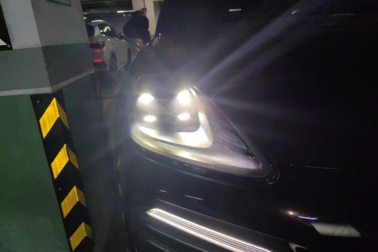 Used Porsche Cayenne 2019 Cayenne 3.0T Right Front Headlight