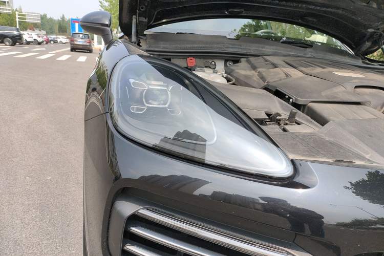 Used Porsche Cayenne 2019 Cayenne 3.0T Right Front Headlight