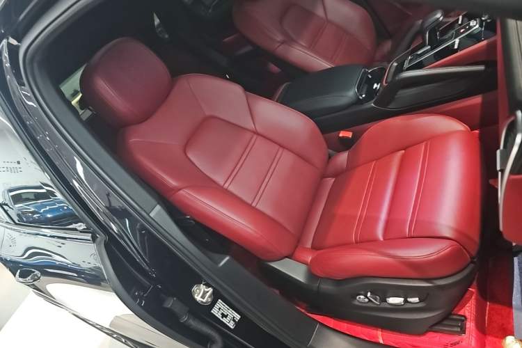 Used Porsche Cayenne 2019 Cayenne 3.0T Right Front Seat