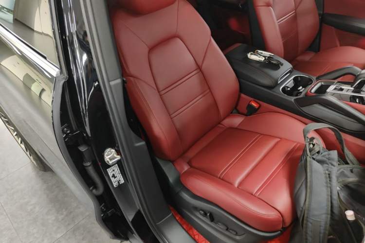 Used Porsche Cayenne 2019 Cayenne 3.0T Right Front Seat