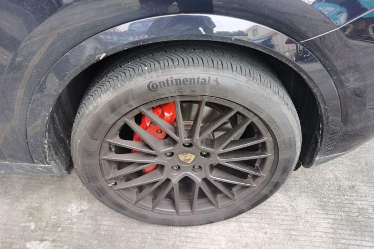 Used Porsche Cayenne 2019 Cayenne 3.0T Right Front Wheel Hub