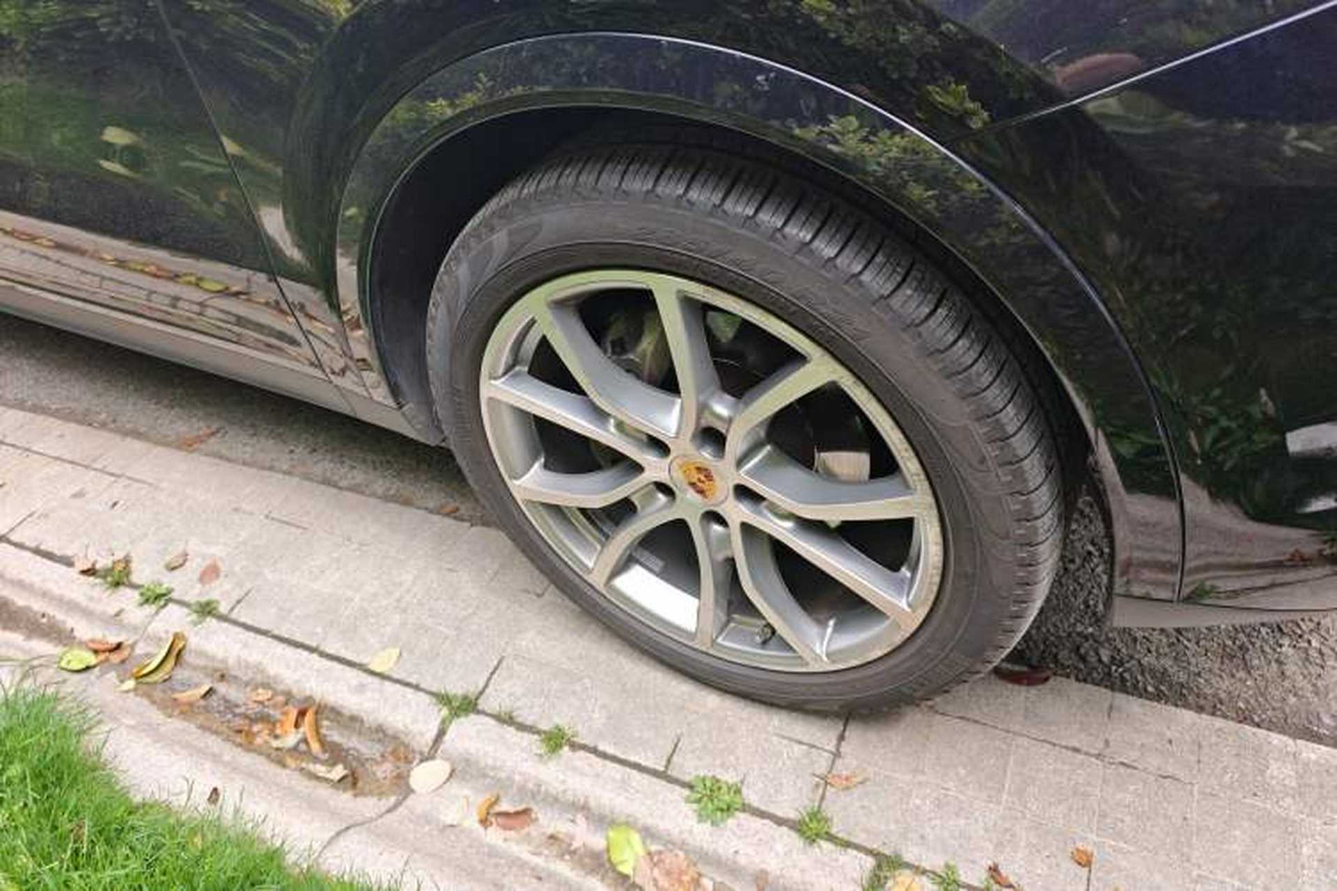Used Porsche Cayenne 2019 Cayenne 3.0T Right Front Wheel Hub