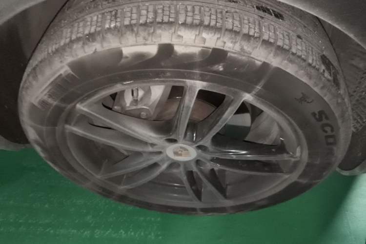 Used Porsche Cayenne 2019 Cayenne 3.0T Right Front Wheel Hub
