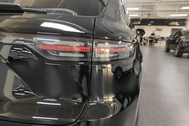 Used Porsche Cayenne 2019 Cayenne 3.0T Right Rear Taillight