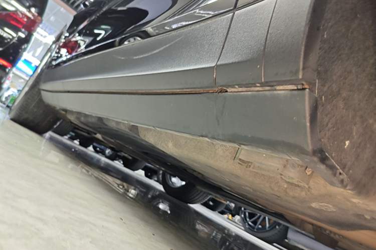 Used Porsche Cayenne 2019 Cayenne 3.0T Right Side Sill