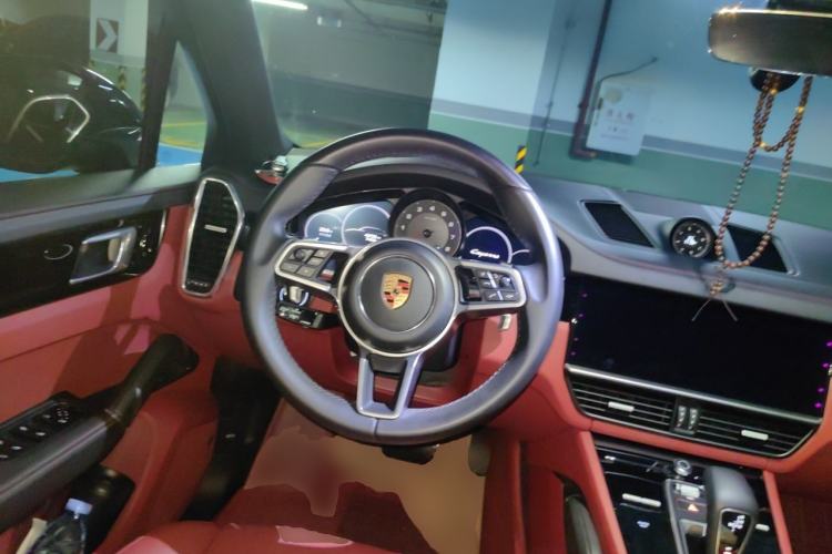 Used Porsche Cayenne 2019 Cayenne 3.0T Steering Wheel