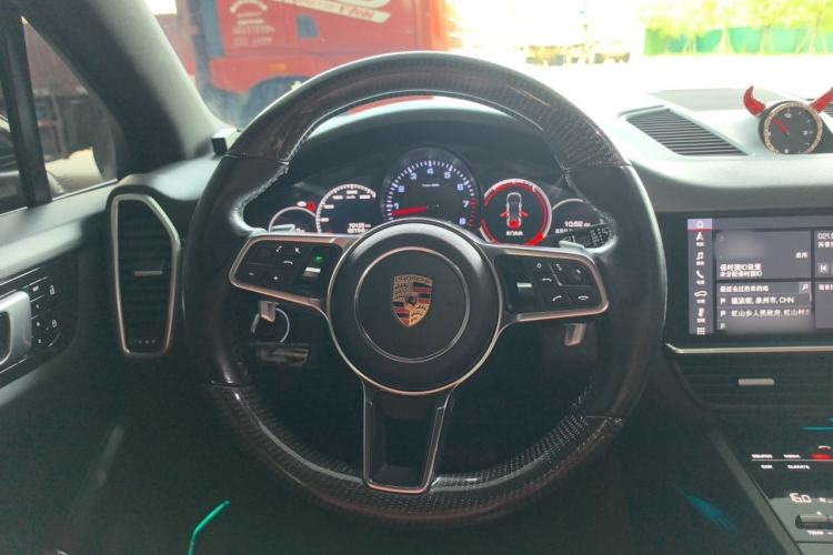 Used Porsche Cayenne 2019 Cayenne 3.0T Steering Wheel
