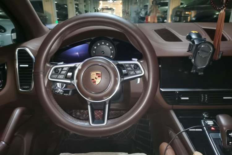 Used Porsche Cayenne 2019 Cayenne 3.0T Steering Wheel