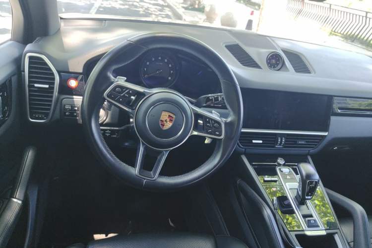 Used Porsche Cayenne 2019 Cayenne 3.0T Steering Wheel
