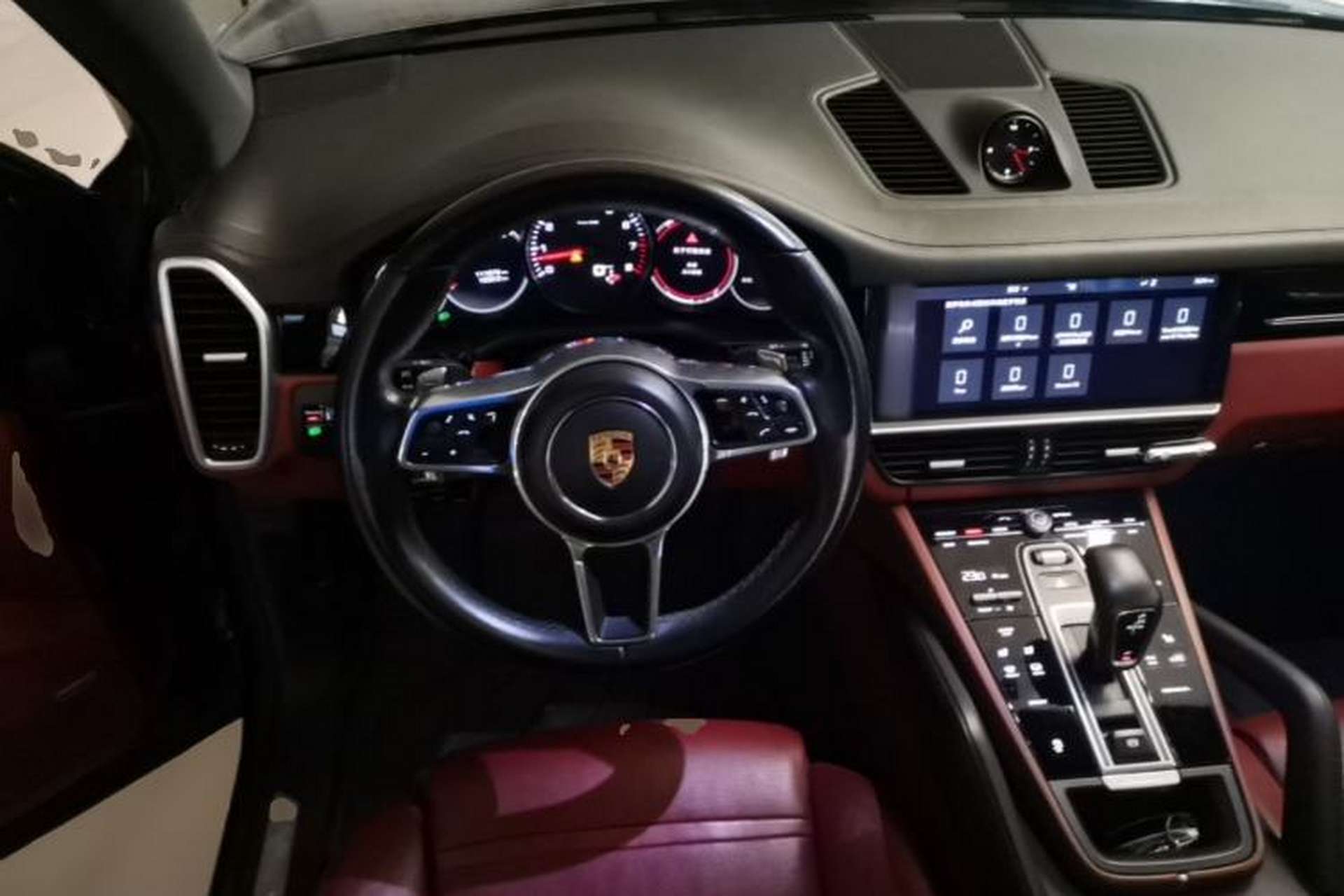 Used Porsche Cayenne 2019 Cayenne 3.0T Steering Wheel