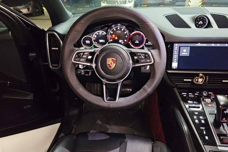 Used Porsche Cayenne 2019 Cayenne 3.0T Steering Wheel