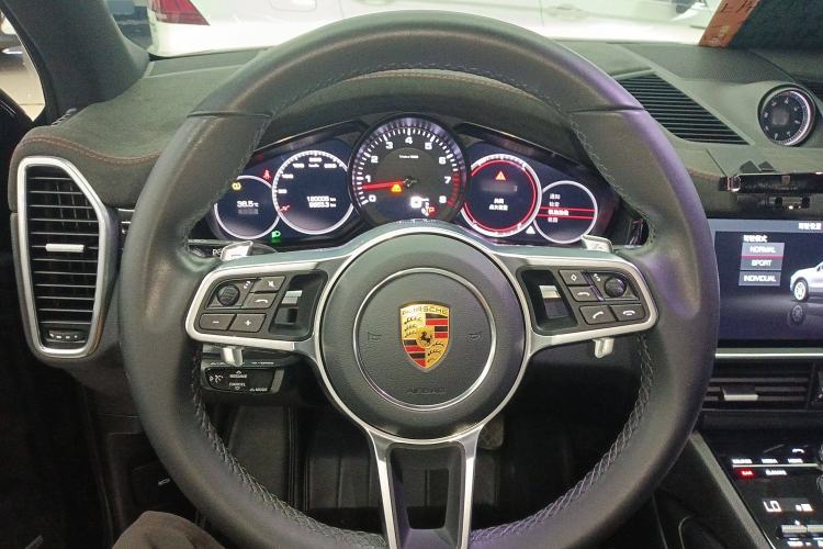Used Porsche Cayenne 2019 Cayenne 3.0T Steering Wheel