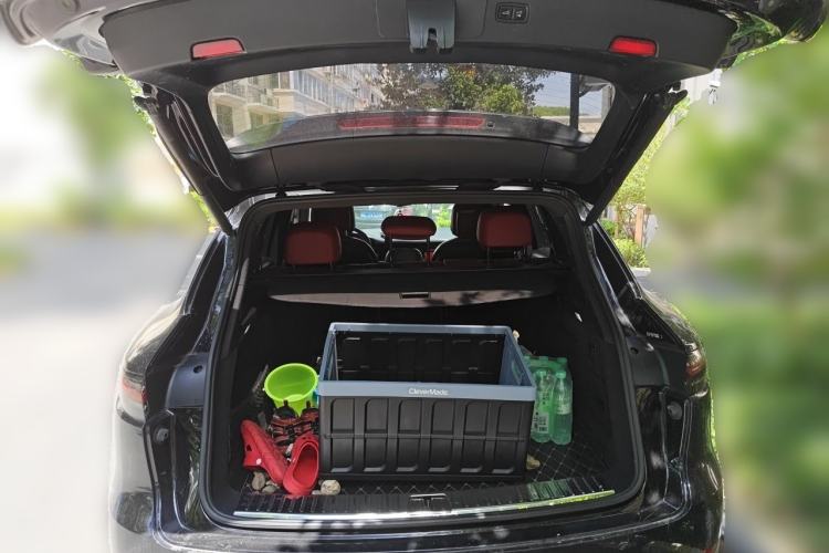 Used Porsche Cayenne  Trunk