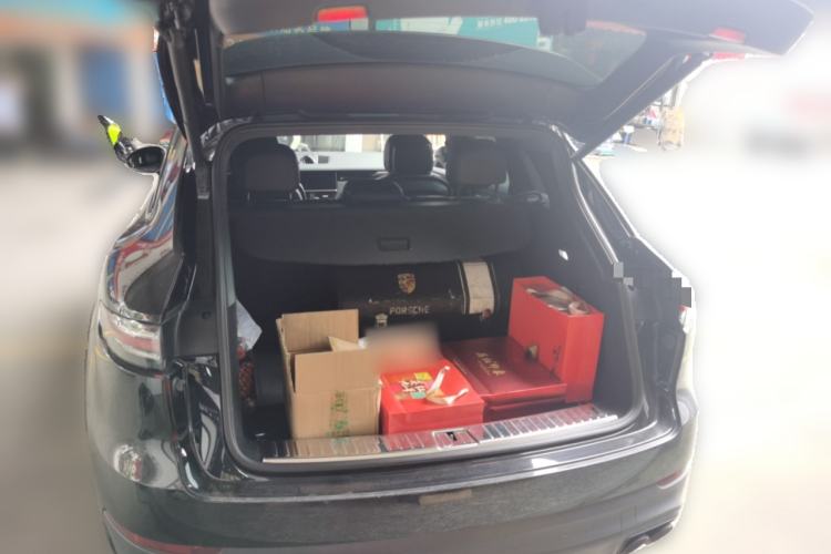 Used Porsche Cayenne 2019 Cayenne 3.0T Trunk
