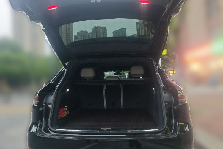 Used Porsche Cayenne 2019 Cayenne 3.0T Trunk