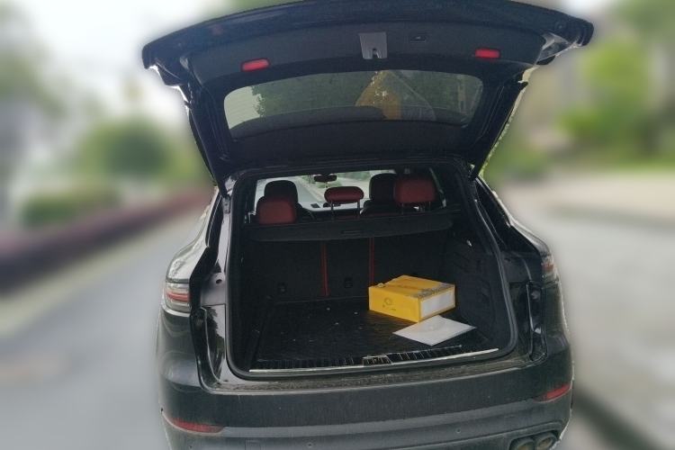 Used Porsche Cayenne 2019 Cayenne 3.0T Trunk