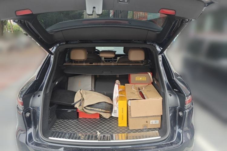 Used Porsche Cayenne 2019 Cayenne 3.0T Trunk