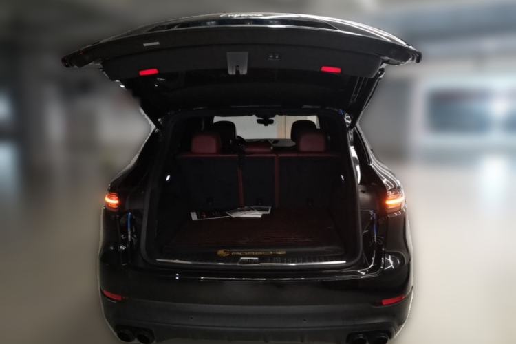 Used Porsche Cayenne 2019 Cayenne 3.0T Trunk