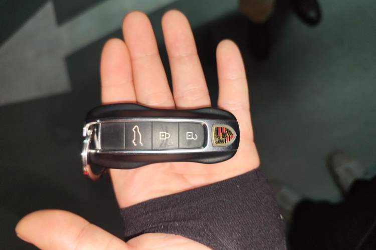 Used Porsche Cayenne 2019 Cayenne 3.0T Vehicle Key