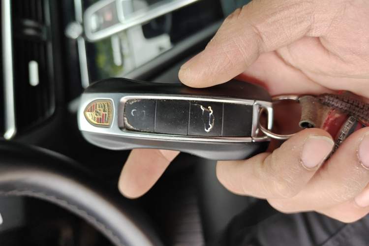 Used Porsche Cayenne 2019 Cayenne 3.0T Vehicle Key