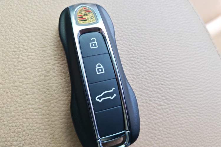 Used Porsche Cayenne 2019 Cayenne 3.0T Vehicle Key