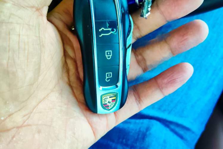 Used Porsche Cayenne 2019 Cayenne 3.0T Vehicle Key