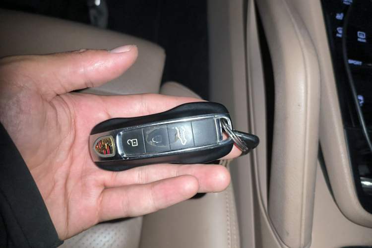Used Porsche Cayenne 2019 Cayenne 3.0T Vehicle Key