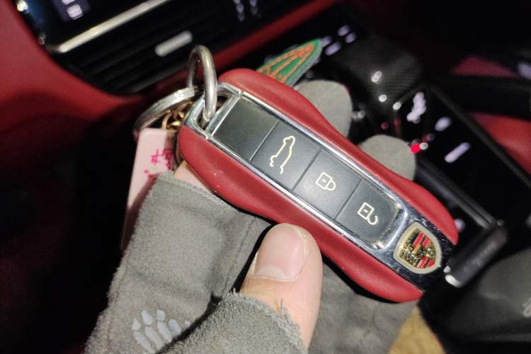 Used Porsche Cayenne 2019 Cayenne 3.0T Vehicle Key