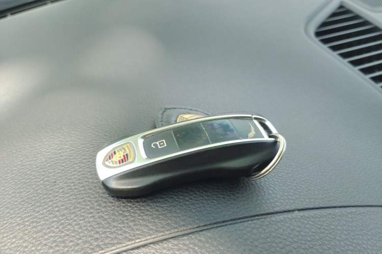 Used Porsche Cayenne 2019 Cayenne 3.0T Vehicle Key