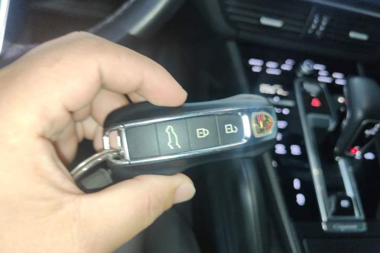 Used Porsche Cayenne 2019 Cayenne Coupé 3.0T Vehicle Key