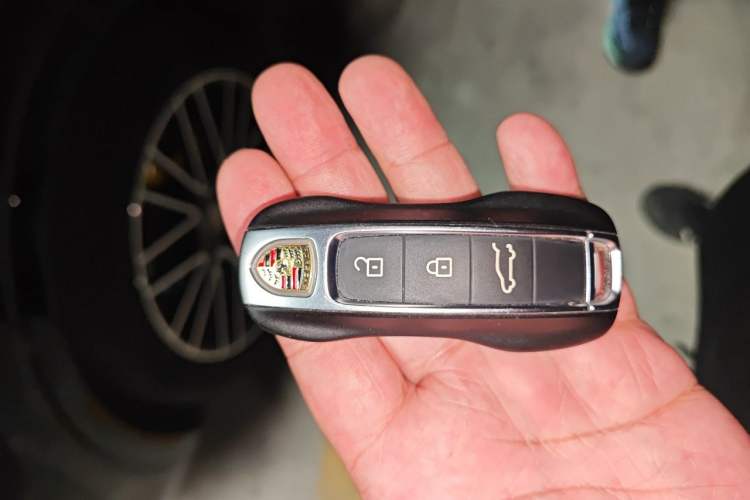 Used Porsche Cayenne 2019 Cayenne 3.0T Vehicle Key