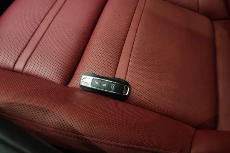 Used Porsche Cayenne 2019 Cayenne 3.0T Vehicle Key