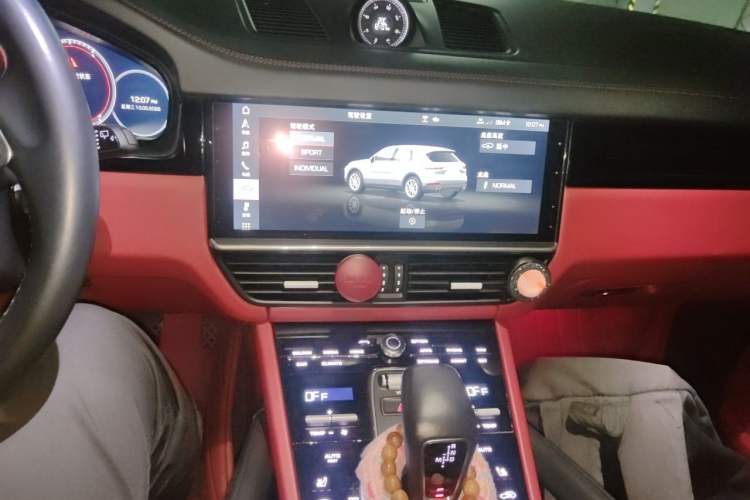 Used Porsche Cayenne 2019 Cayenne 3.0T Audio And AC Panel