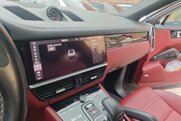 Used Porsche Cayenne 2019 Cayenne Coupé 3.0T Audio And AC Panel
