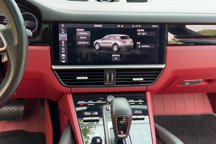 Used Porsche Cayenne 2019 Cayenne 3.0T Audio And AC Panel