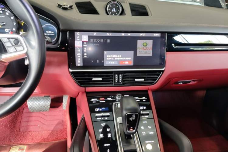 Used Porsche Cayenne 2019 Cayenne 3.0T Audio And AC Panel