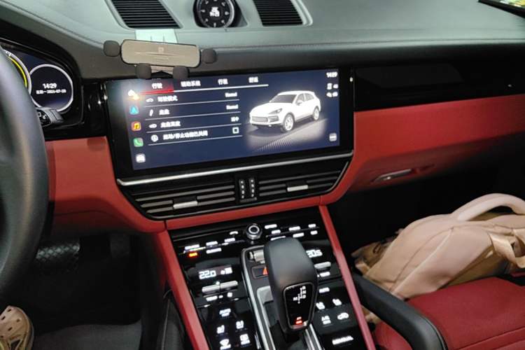 Used Porsche Cayenne 2019 Cayenne 3.0T Audio And AC Panel