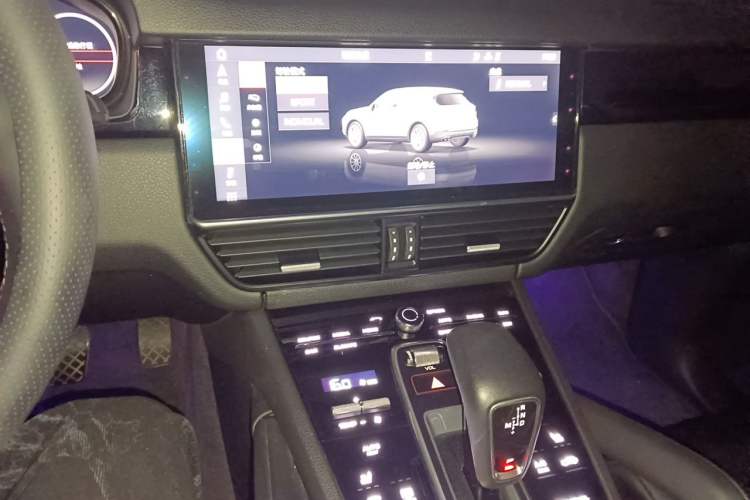 Used Porsche Cayenne 2019 Cayenne 3.0T Audio And AC Panel