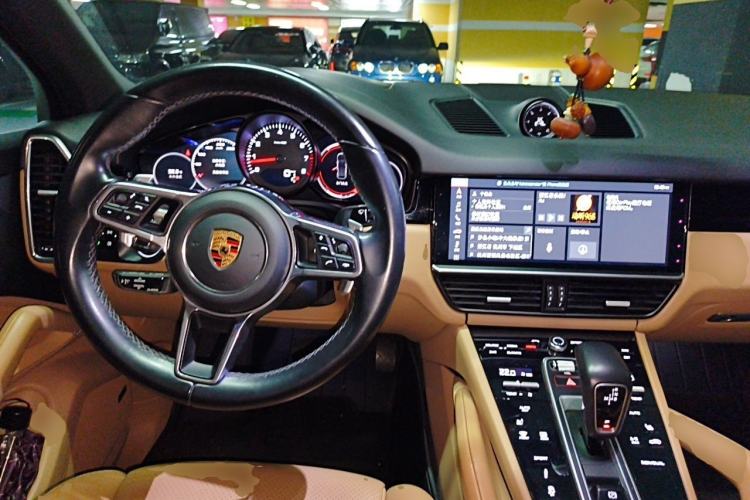 Used Porsche Cayenne 2019 Cayenne 3.0T Center Console