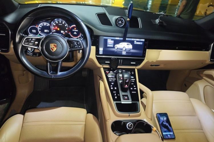 Used Porsche Cayenne 2019 Cayenne 3.0T Center Console