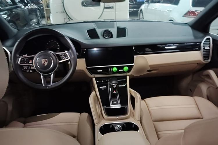 Used Porsche Cayenne 2019 Cayenne 3.0T Center Console