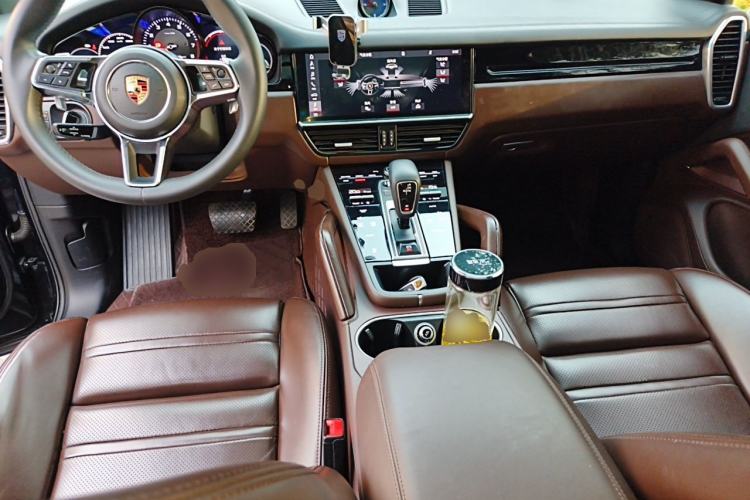 Used Porsche Cayenne 2019 3.0T Center Console