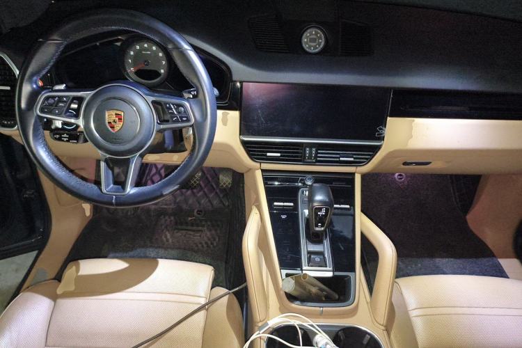 Used Porsche Cayenne 2019 Cayenne 3.0T Center Console