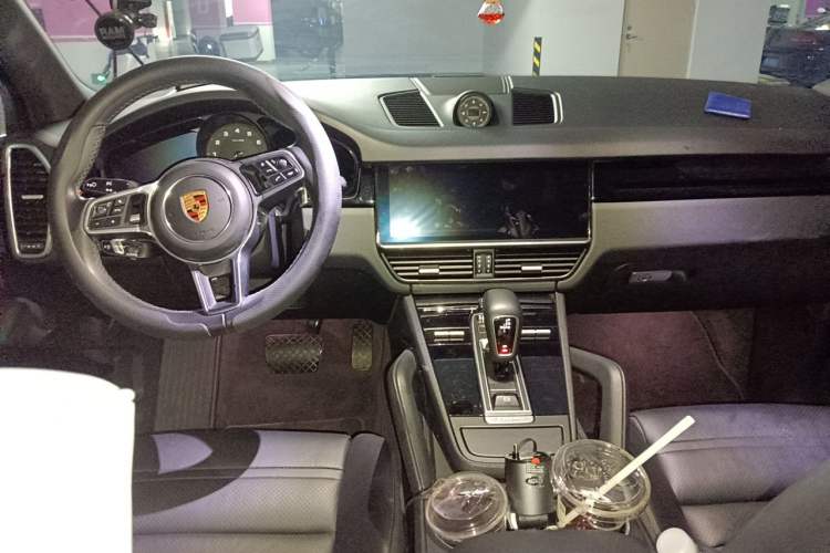 Used Porsche Cayenne 2019 Cayenne 3.0T Center Console