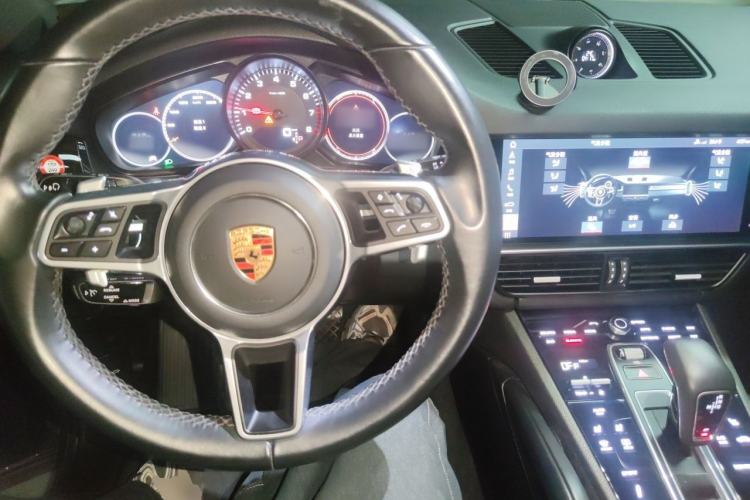 Used Porsche Cayenne 2019 Cayenne 3.0T Center Console
