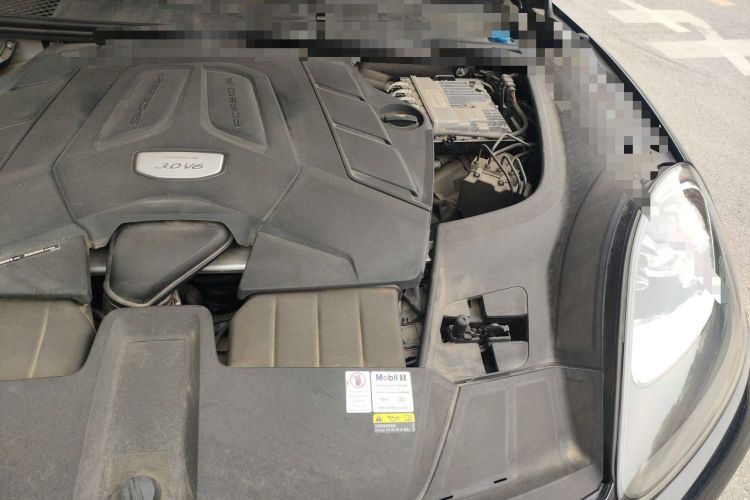Used Porsche Cayenne 2019 Cayenne 3.0T Engine Bay Left