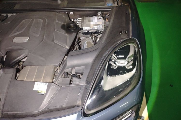 Used Porsche Cayenne 2019 Cayenne 3.0T Engine Bay Left